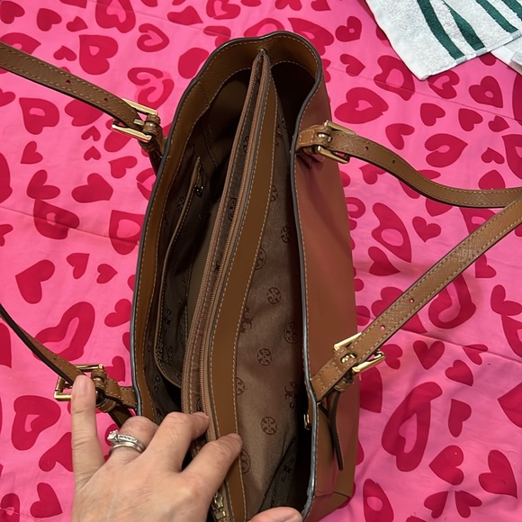 Tori Burch handbag/shoulder bag. - Picture 3 of 13